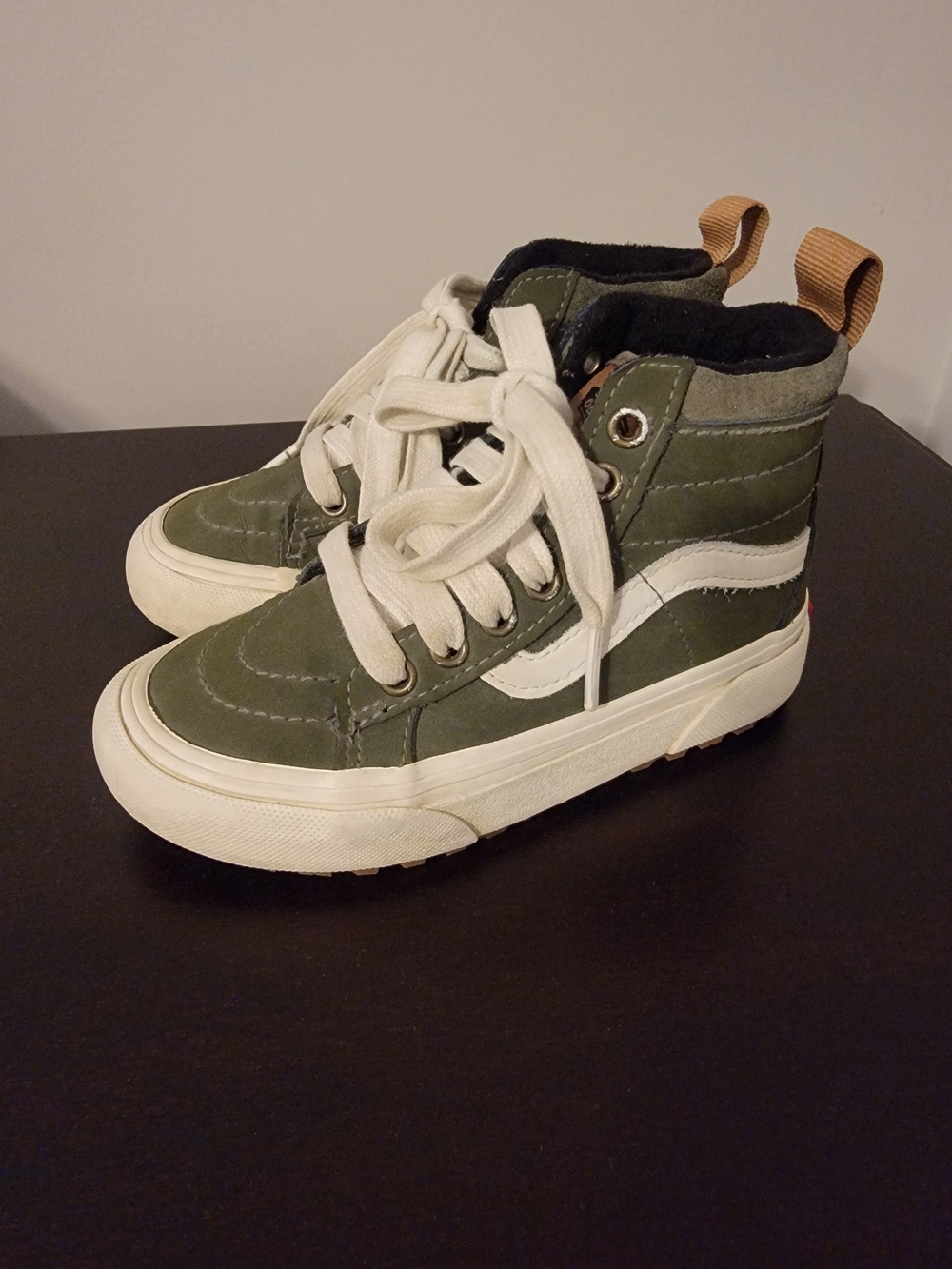 Vans MTE Kids High-Top Sneakers in Olive Green, White and Tan